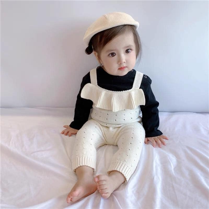 Set quần yếm len kèm áo thun cho bé_