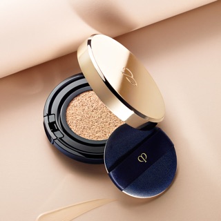 Phấn nước cle de peau teint cushion éclat radiant cushion foundation