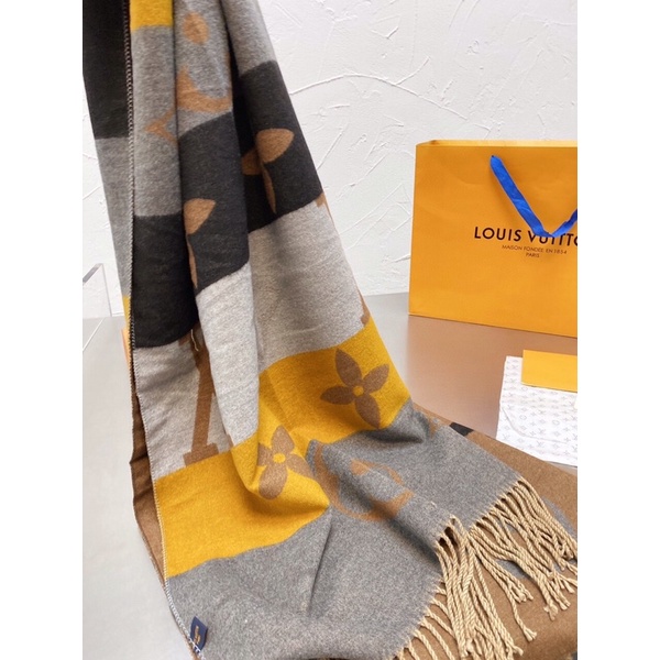 Khăn choàng hãng chất siêu xịn hàng order