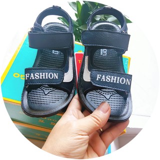 sandal bé trai size 27(kimhue)