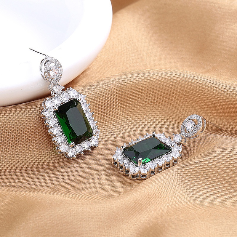 Khuyên Tai Dáng Vuông Đính Đá Sang Trọng Cho Nữ