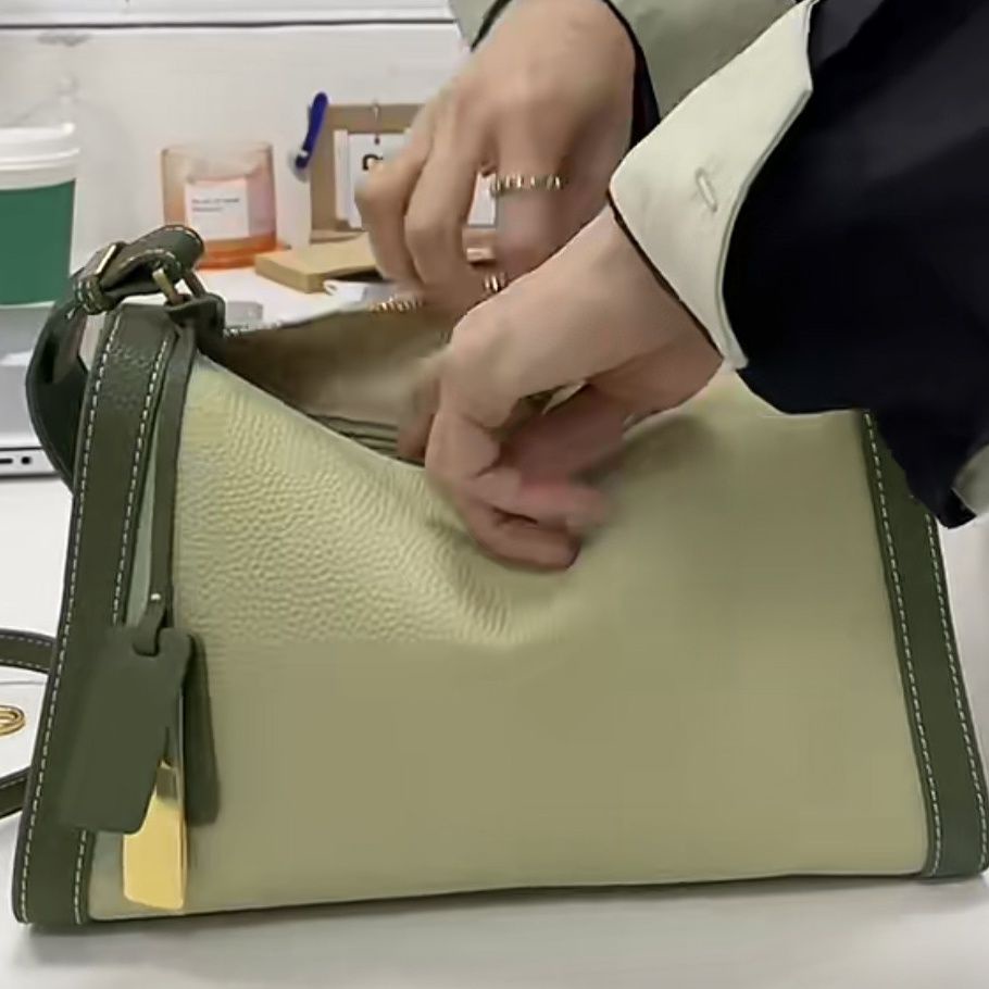 Túi Xách Đeo Vai Hình Gối Màu Sắc Tương Phản Thời Trang Cho Nữ