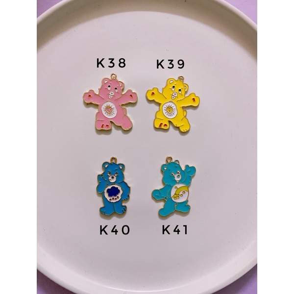 Charm kim loại hình gấu care bears