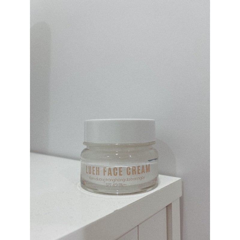 Kem dưỡng trắng hồng da ban ngày LUEH FACE CREAM | BigBuy360 - bigbuy360.vn