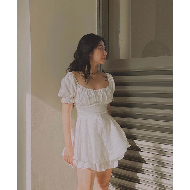 Jump xếp ly ngực thắt nơ 2 màu trắng/ đen | BigBuy360 - bigbuy360.vn