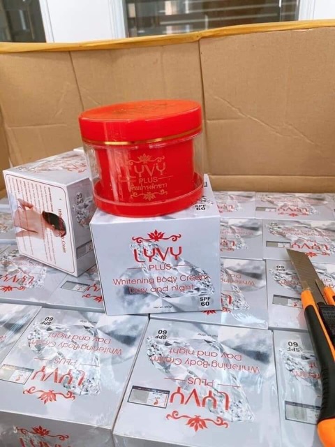 Kem dưỡng trắng BODY LYVY PLUS(mẫu mới)