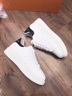 Giày mc queen gót đen( ảnh thật)