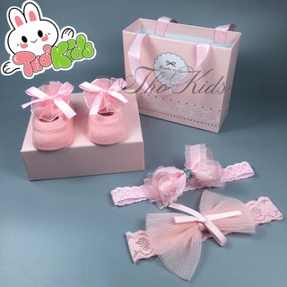 Set phụ kiện cho bé yêu diện đồ đi chơi, chụp ảnh so cute gồm: tất và 2 băng đô