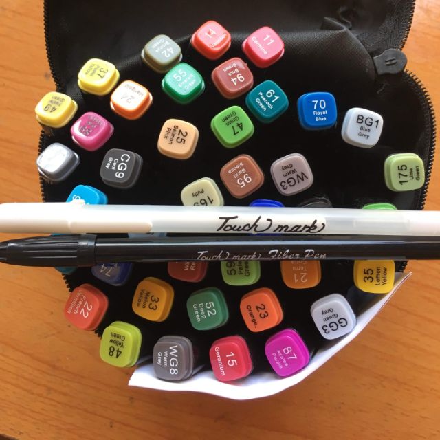Bộ Touch marker 40 màu (kèm 2 bút đen, trắng)