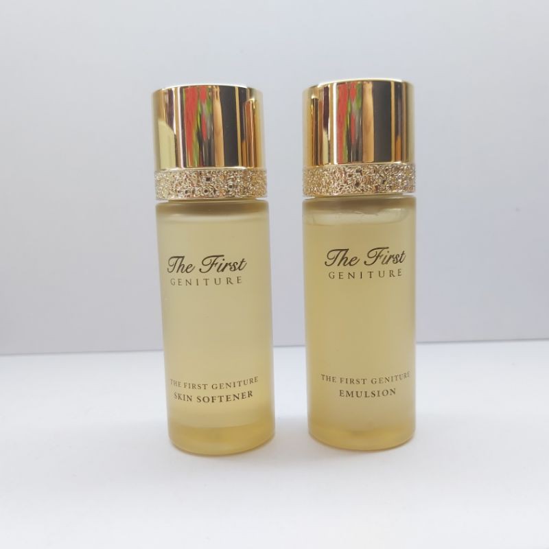 Cặp Toner và sữa dưỡng tái sinh trẻ hóa làn da Ohui The First 20ml