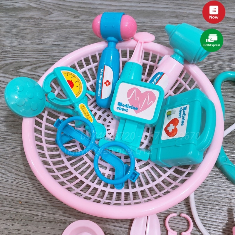 Đồ chơi bác sĩ mèo kitty bé thích làm bác sỹ