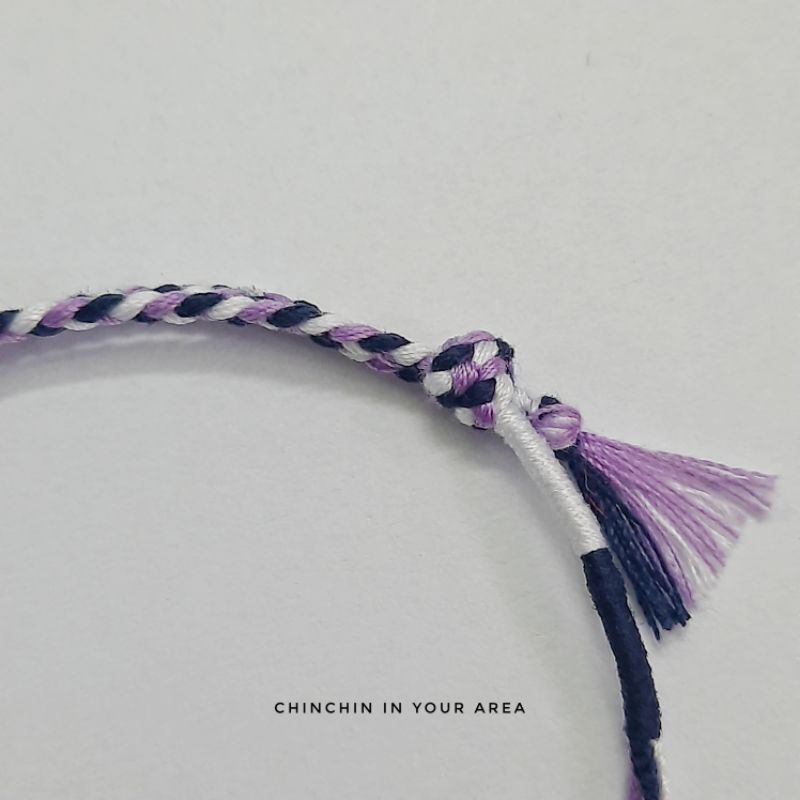 Vòng tay hạt đá Cheap Moment Kim Taehyung