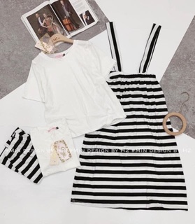 Set yếm thun váy kẻ+áo pull trắng nhaa