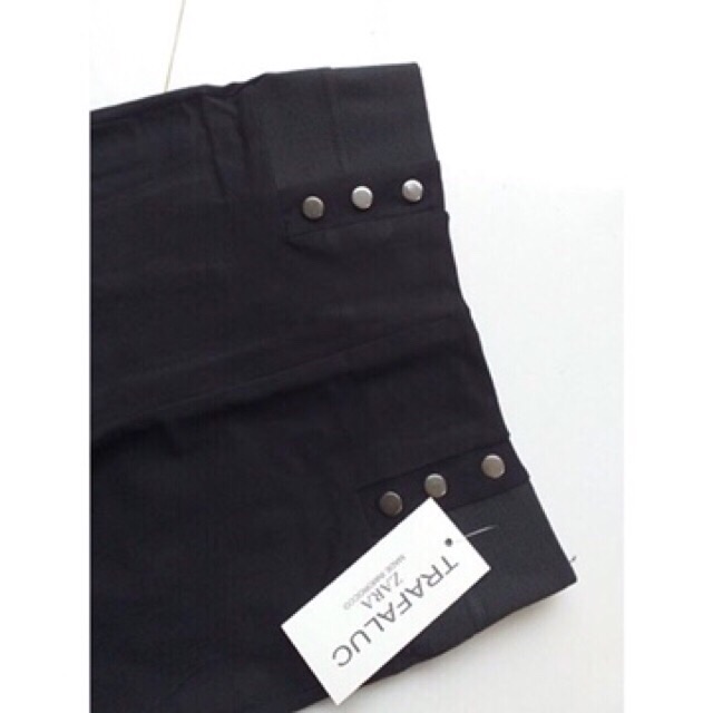 Quần leggings 6khuy trang trí | BigBuy360 - bigbuy360.vn