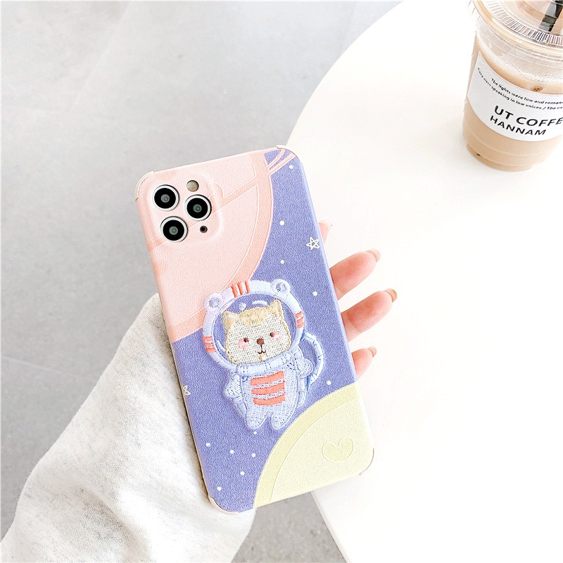 Ốp lưng iphone Cat Planet thêu viền chống va đập 5/5s/6/6plus/6s/6splus/7/7plus/8/8plus/x/xs/11/12/pro/max/plus/promax | BigBuy360 - bigbuy360.vn