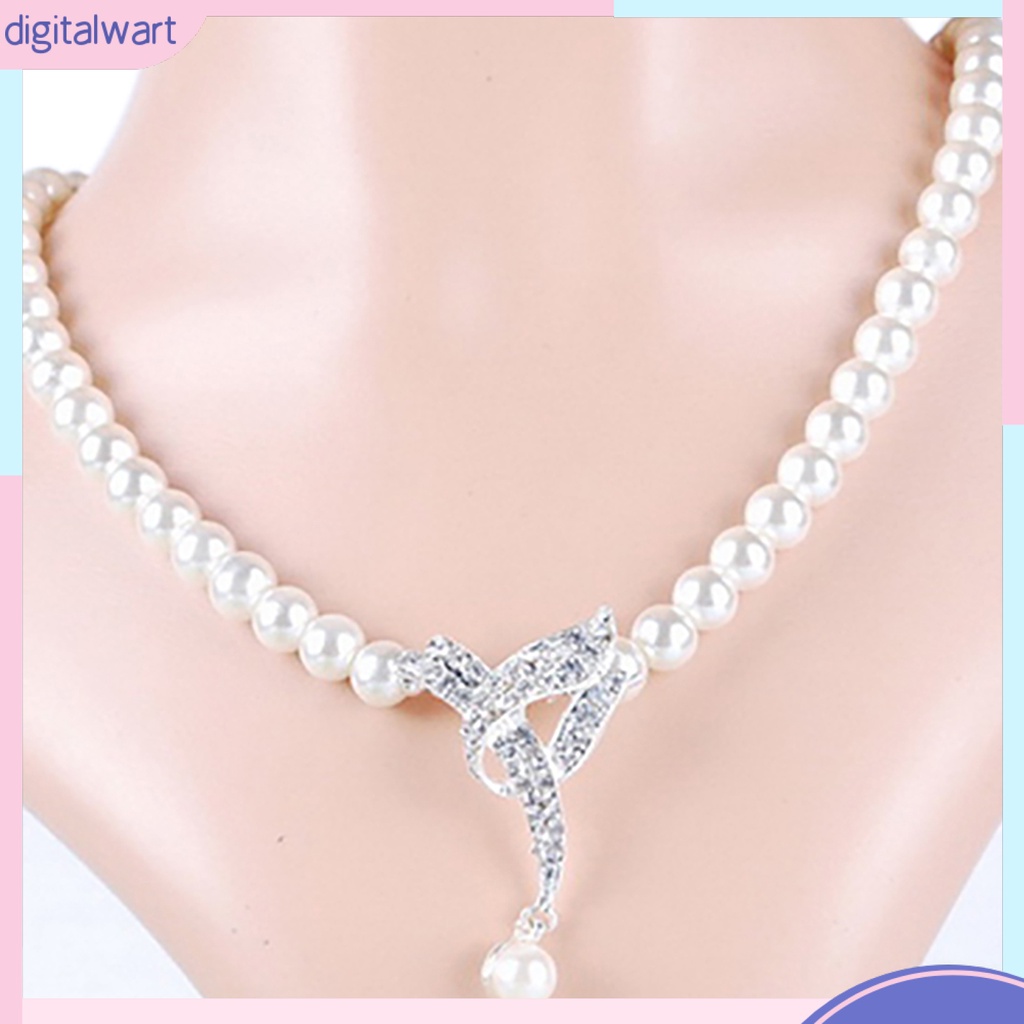 Bộ dây chuyền và khuyên tai đính ngọc trai giả sang trọng