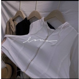 áo thun gân tay dài có nón may đường chỉ dọc thân áo xinh