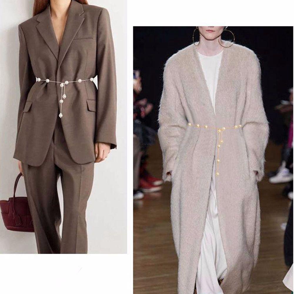 Thắt Lưng Bằng Acrylic Có Khóa Kim Loại Đơn Giản