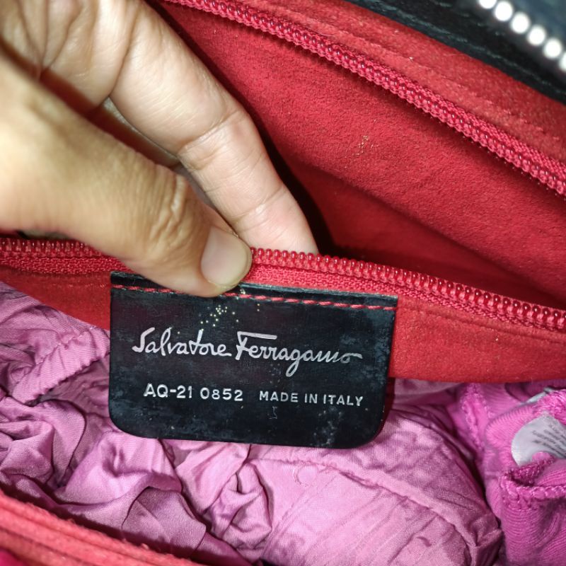 Túi xách si hiệu Salvatore Ferragamo