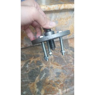 Vam mâm điện cảo vô lăng ya ốc đen