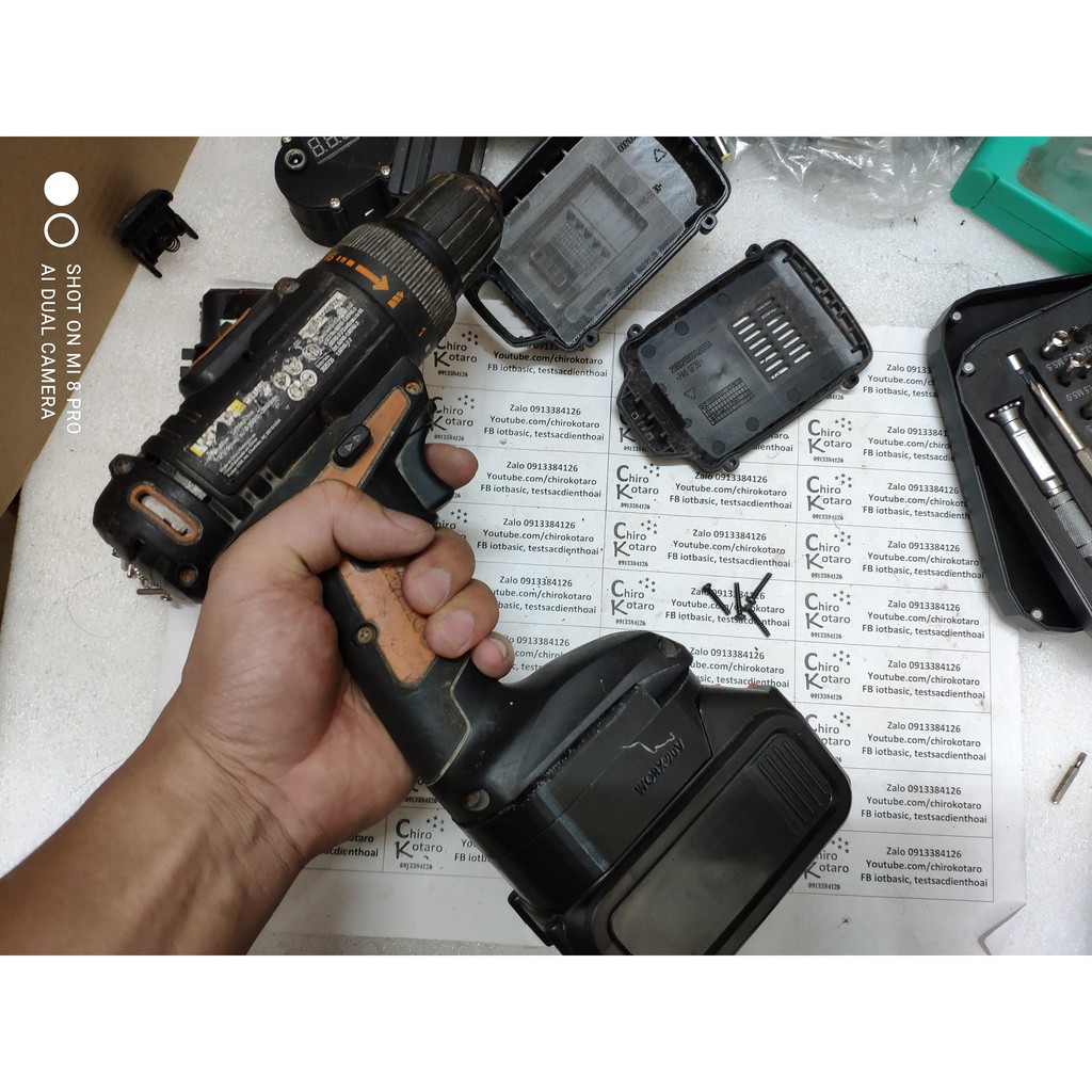 Đế chuyển pin máy khoan, vit WORX 20V  sang dùng hộp pin cài Makita