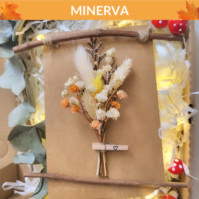 Bảng gỗ treo cửa hoa khô làm thủ công - quà tặng handmade , quà sinh nhật , valentine , 8/3 , 20/10