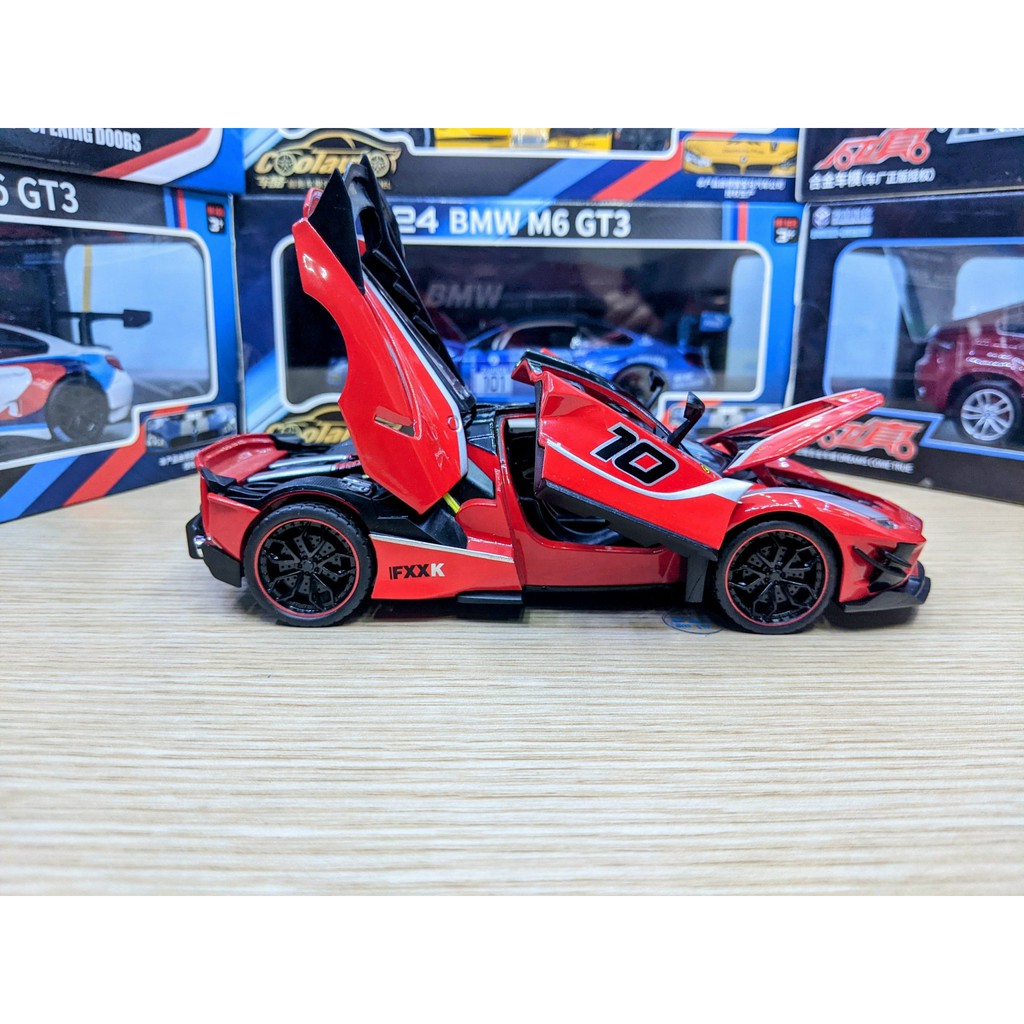 Xe mô hình Ferrari LaFerrari FXXK Tỉ lệ 1:24