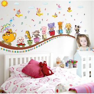Decal dán tường mẫu đàn thú vui vẻ