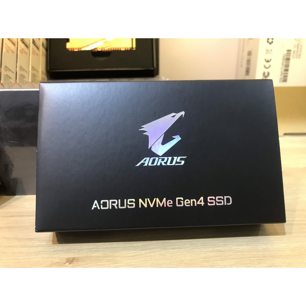 Ổ cứng SSD M2 NVMe Gigabyte Aorus Gen4 2TB CÓ TẢN