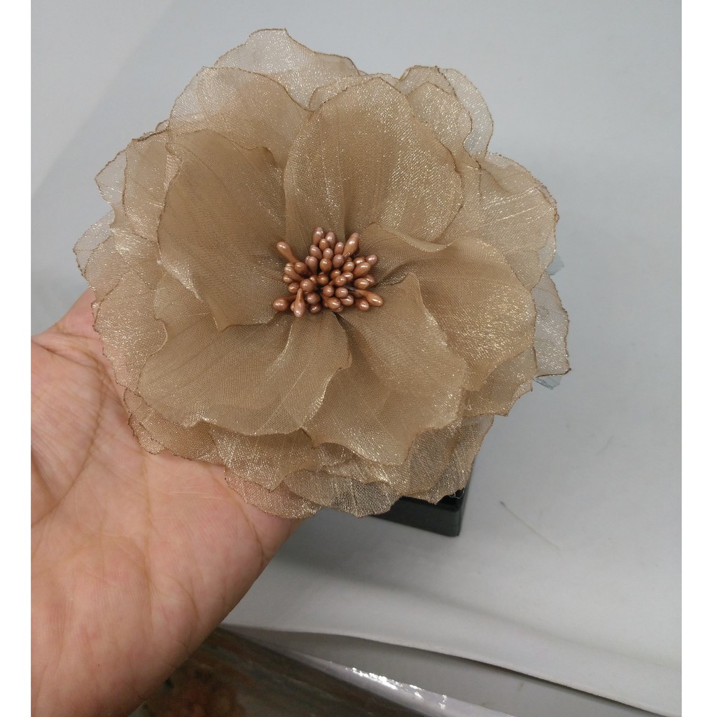 Hoa cài áo váy vải tơ xước cao cấp