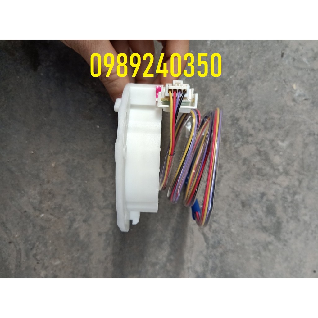 Đếm từ máy giặt Toshiba Inverter DC1000 chính hãng