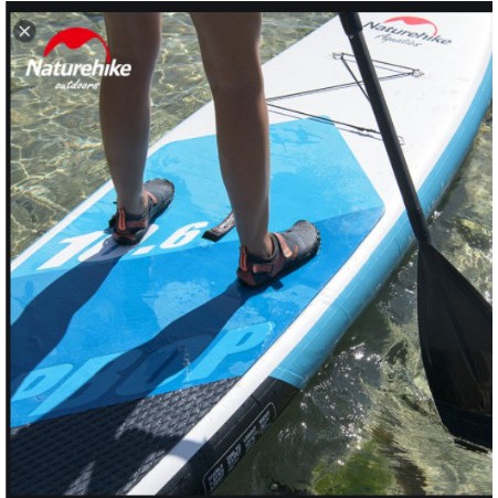 GIÀY ĐI BIỂN CHỐNG TRƠN TRƯỢT NATUREHIKE NH20FS022