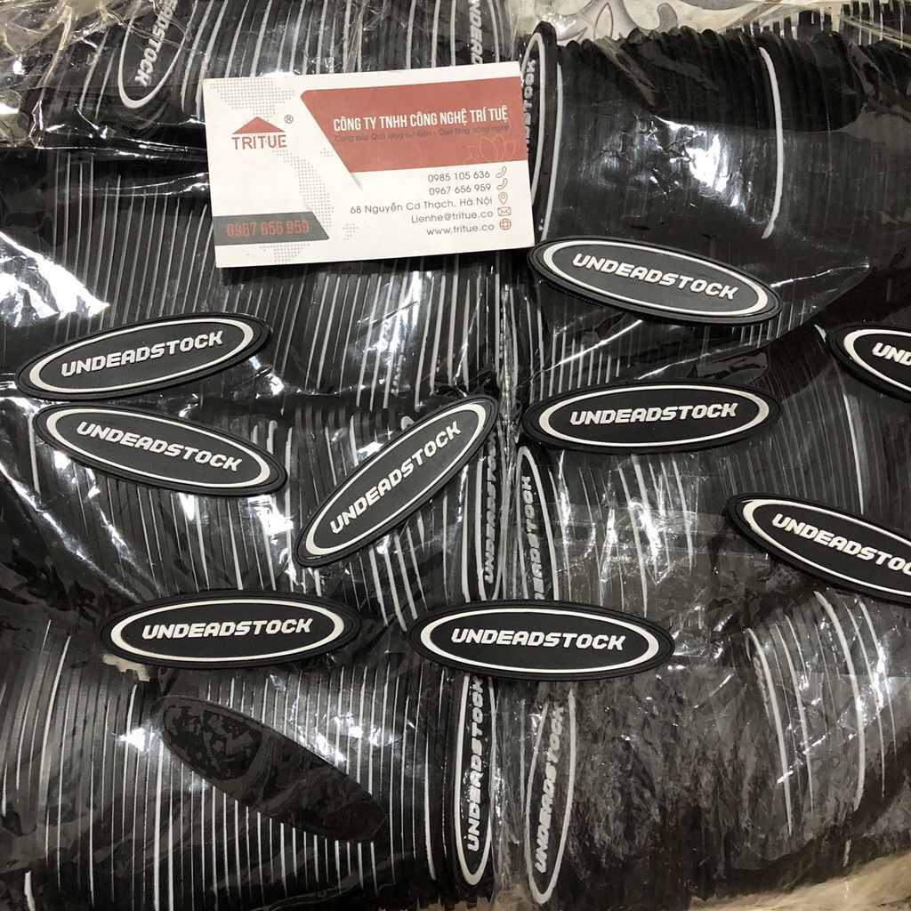 XƯỞNG SẢN XUẤT MÁC DÁN NHÃN QUẦN ÁO IN LOGO THEO YÊU CẦU