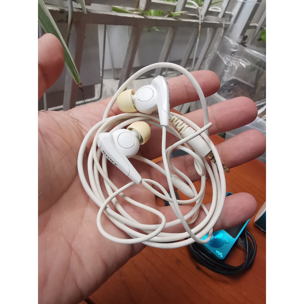 Combo máy nghe nhạc cao cấp Sony NW-S13 + loa mini + tai nghe chống ồn