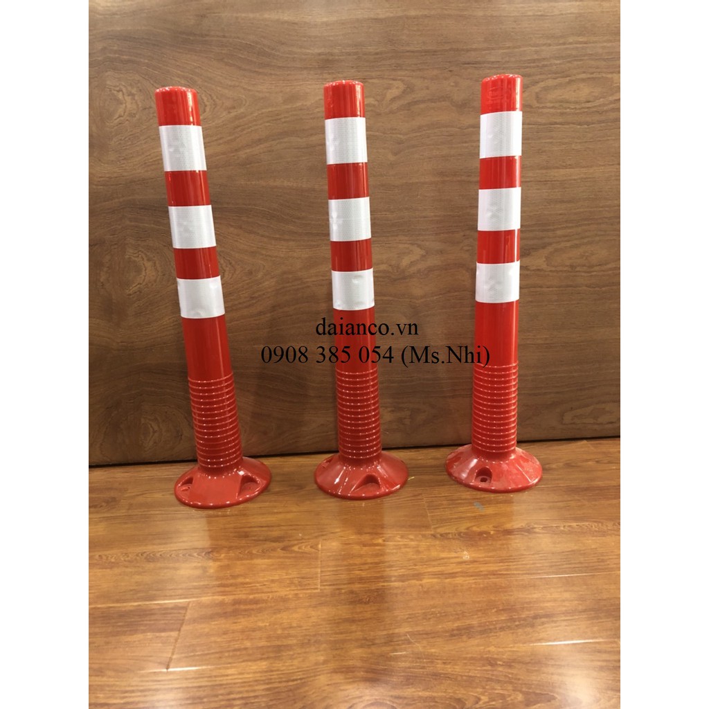 Cọc tiêu chia làn đường giao thông nhựa TPU dẻo tốt GT75A