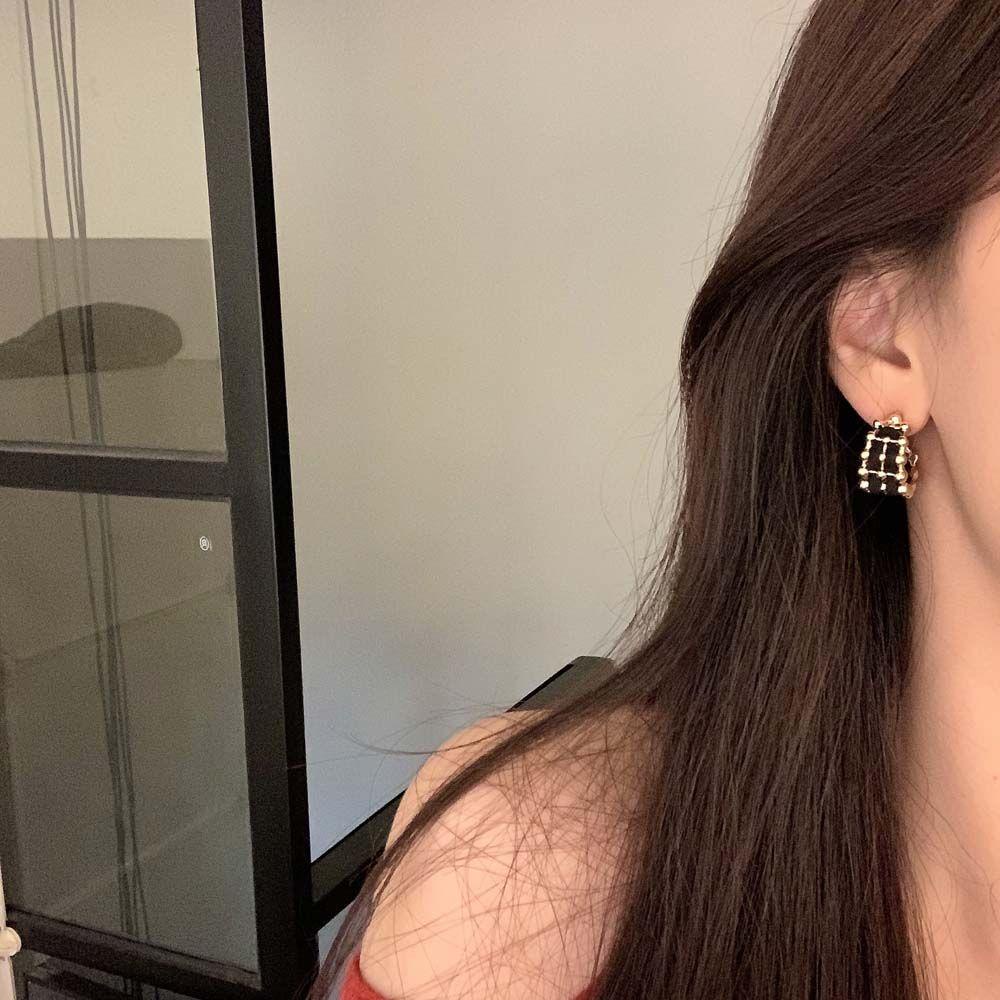 Khuyên Tai Tròn Bện Dây Phong Cách Hàn Quốc