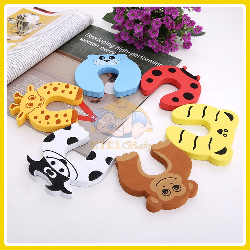 Xốp chặn cửa cho bé hình thú dễ thương chống va đập, an toàn cho bé