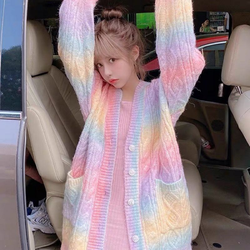 Áo cardigan len tiedye cầu vồng giống Liz IVE và Youngeun Kep1er