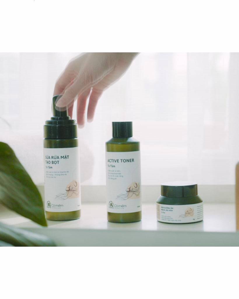 Active Toner Tơ Tằm Dưỡng Ẩm Cho Da Cỏ Mềm 150ml | BigBuy360 - bigbuy360.vn