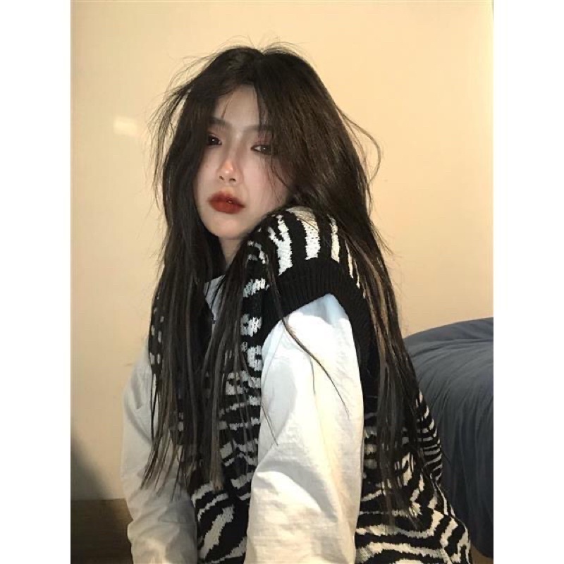 Áo len không tay hoạ tiết vằn đen trắng