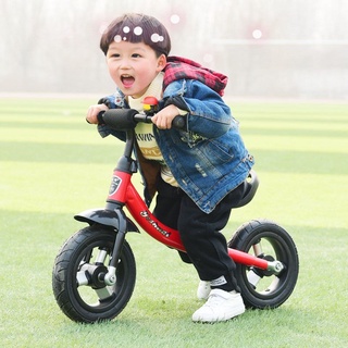 Xe cân bằng trẻ em của Đức Xe trượt scooter trẻ em không có bàn đạp xe đạp trẻ em 2-3-6 tuổi không có bàn đạp xe scooter