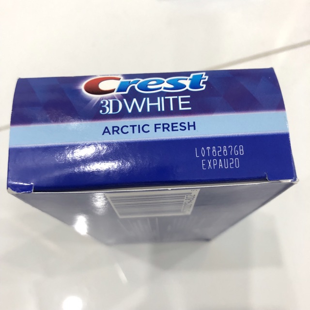 Kem đánh răng Crest 3D White 3in1 Arctic Fresh