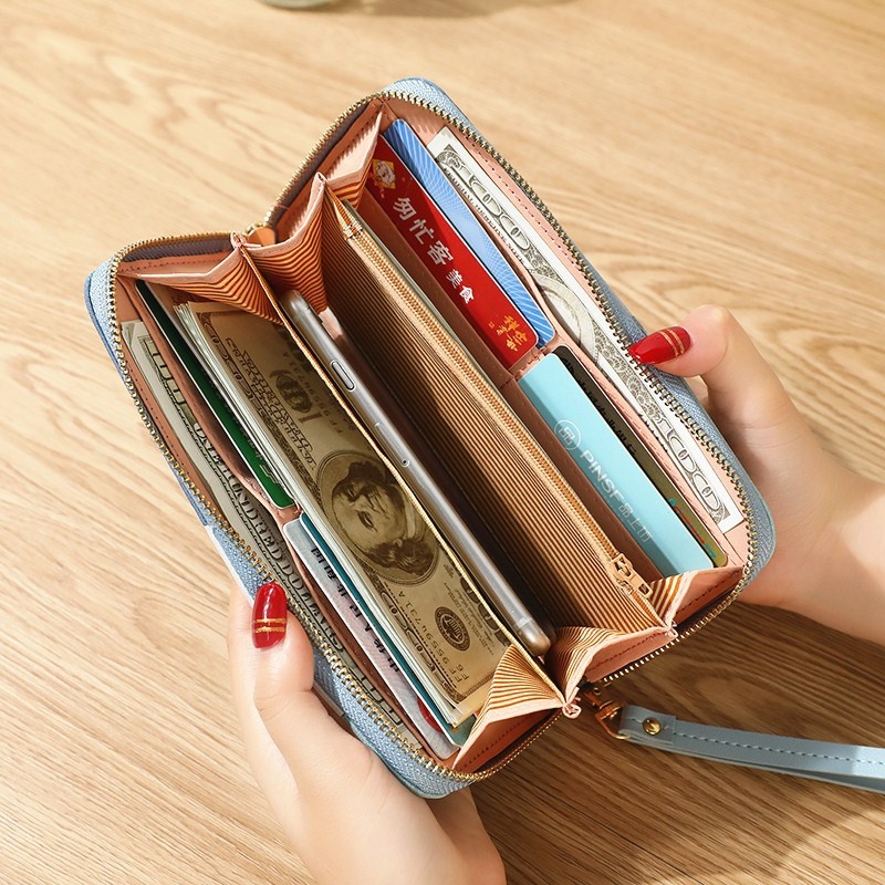 Ví Nữ Dài Đính Núm Tua Xinh Xắn