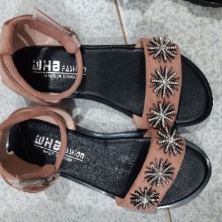 Sandal bé gái