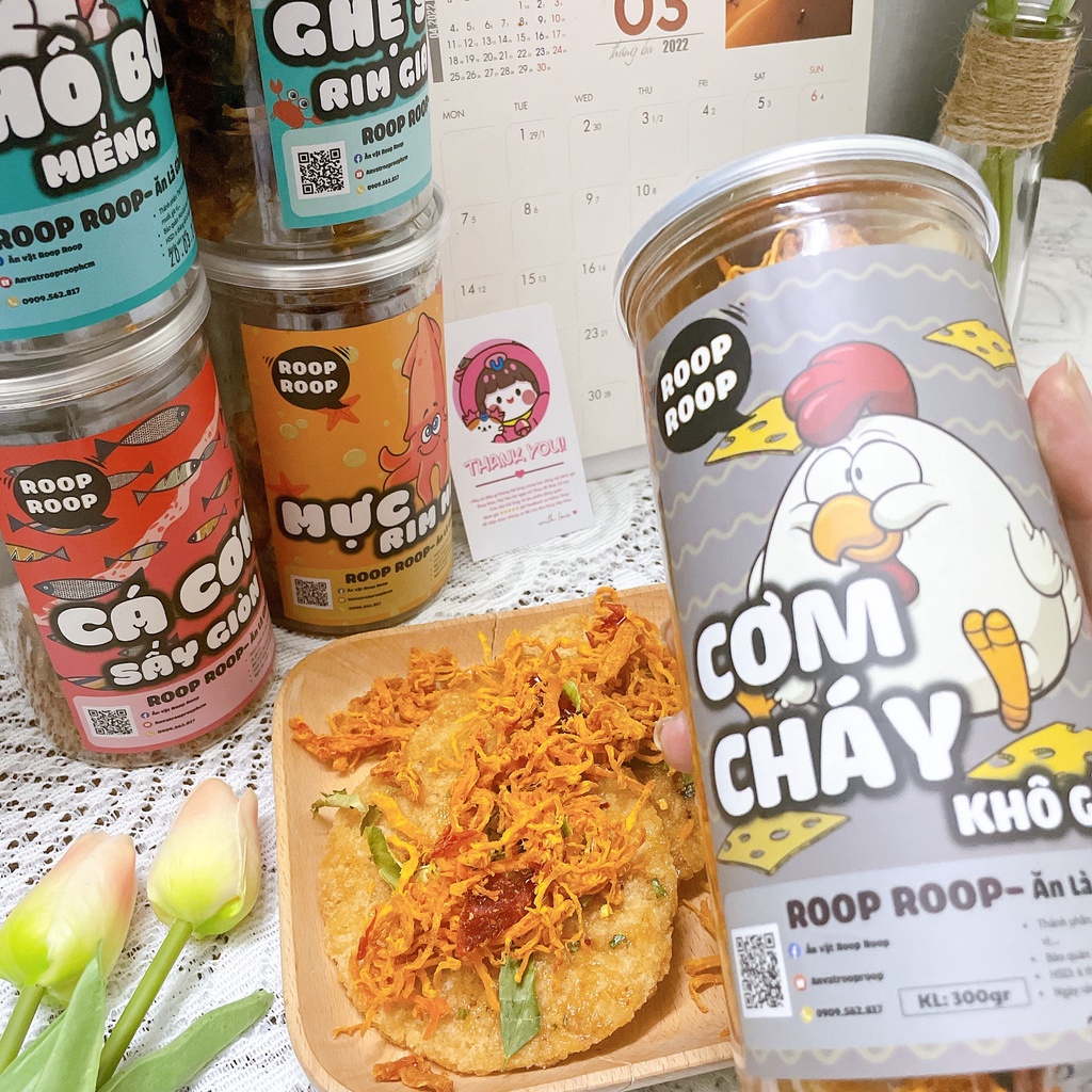 Cơm cháy lắc khô gà 300g RoopRoop, ăn vặt Sài Gòn vừa ngon vừa rẻ