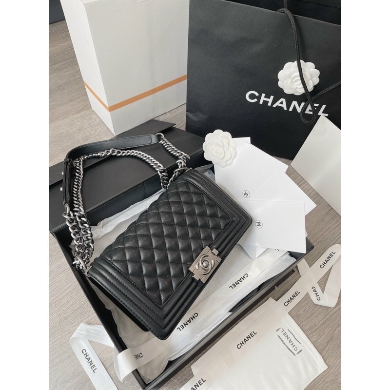 Túi xách nữ khoá bạc về 2 size 20-25 Fullbox bill