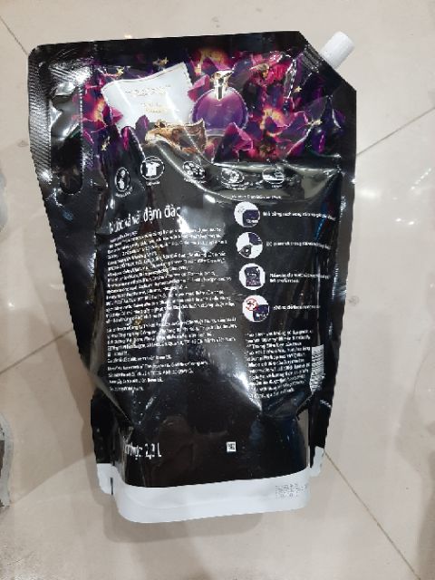 Nước xả vải Downy Huyền Bí
