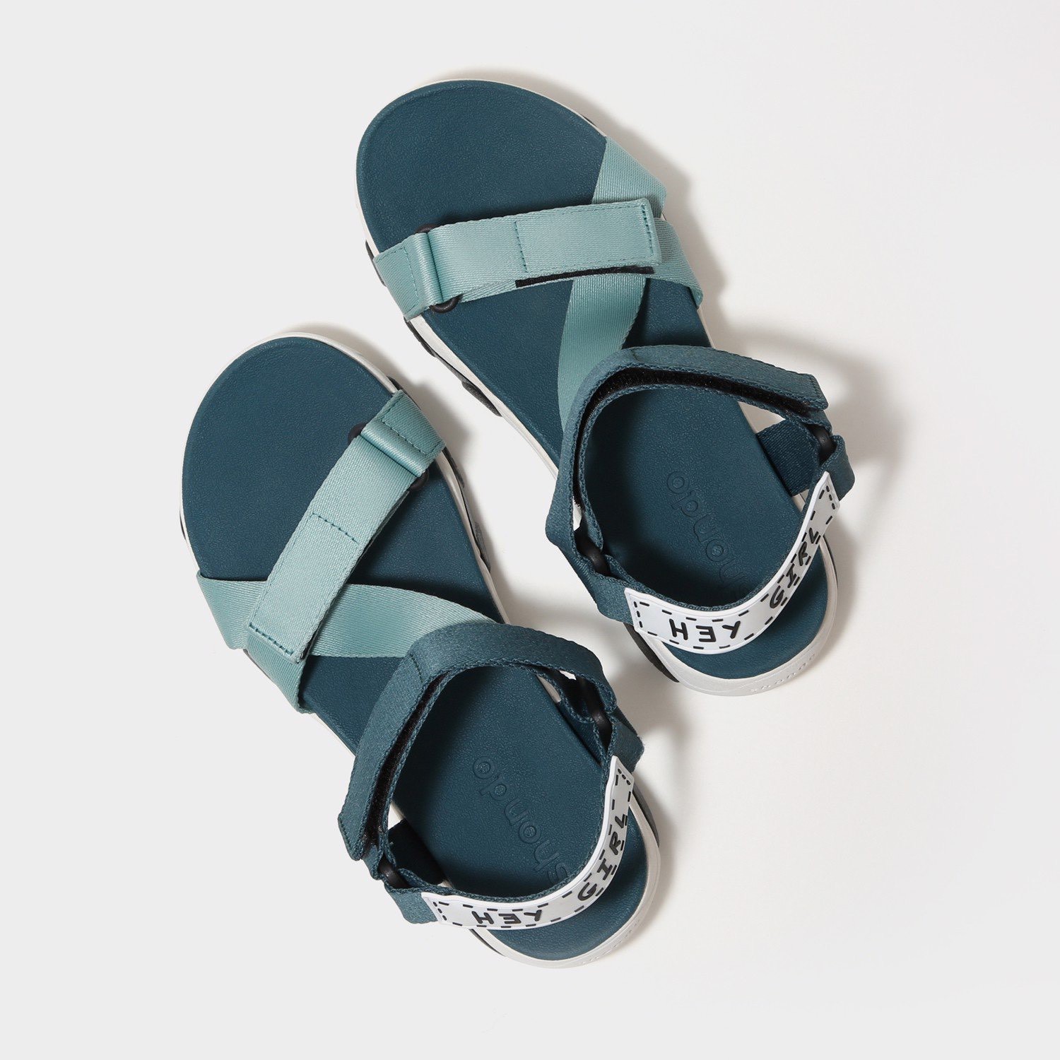 Sandals Girly đế trắng quai xanh lục lam phối xanh cổ vịt GIM0036