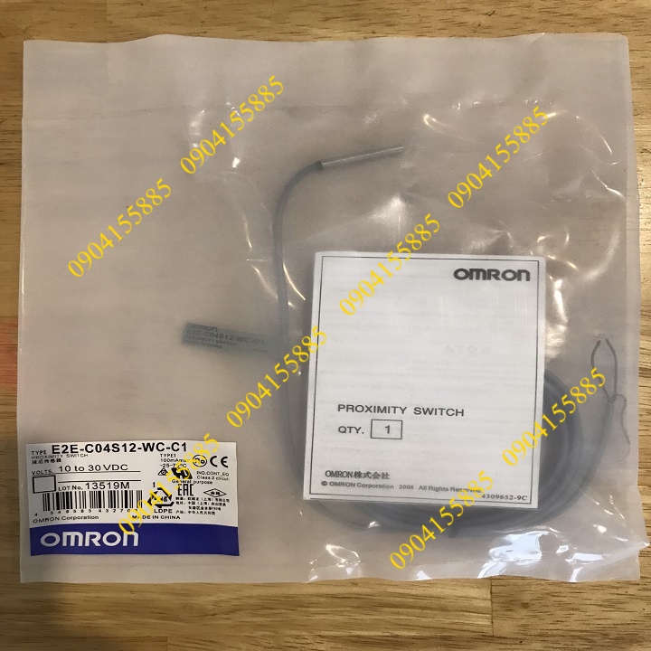 Cảm biến tiệm cận E2E-C04S12-WC-C1