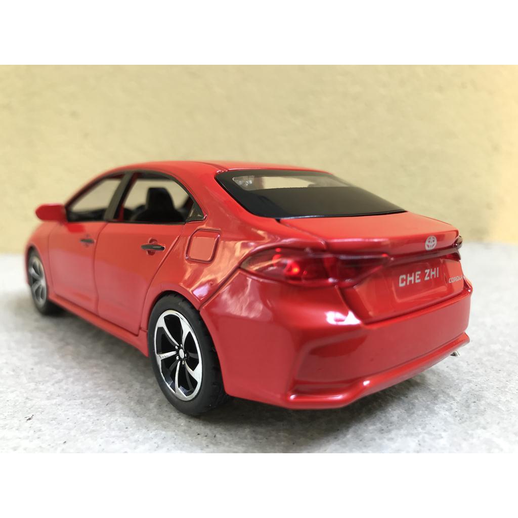 Mô hình xe ô tô TOYOTA Corolla 2021 - 1:32